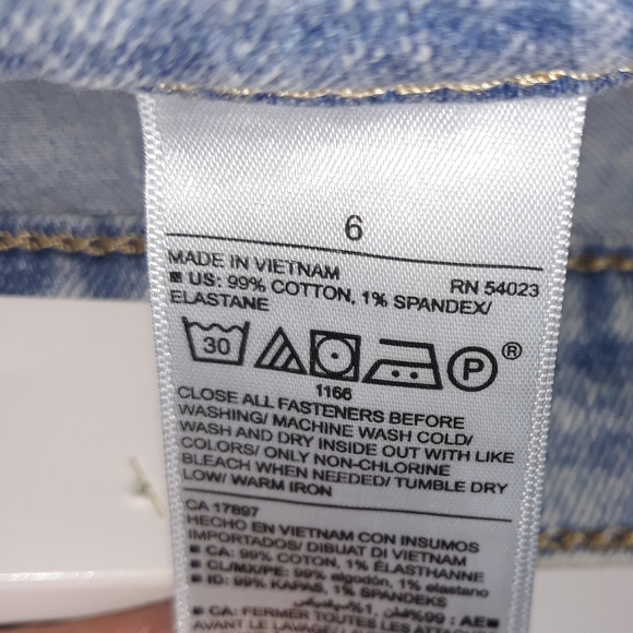 BUNDLE 2 Old Navy Women's Denim Shorts size 6 - Picture 7 of 15